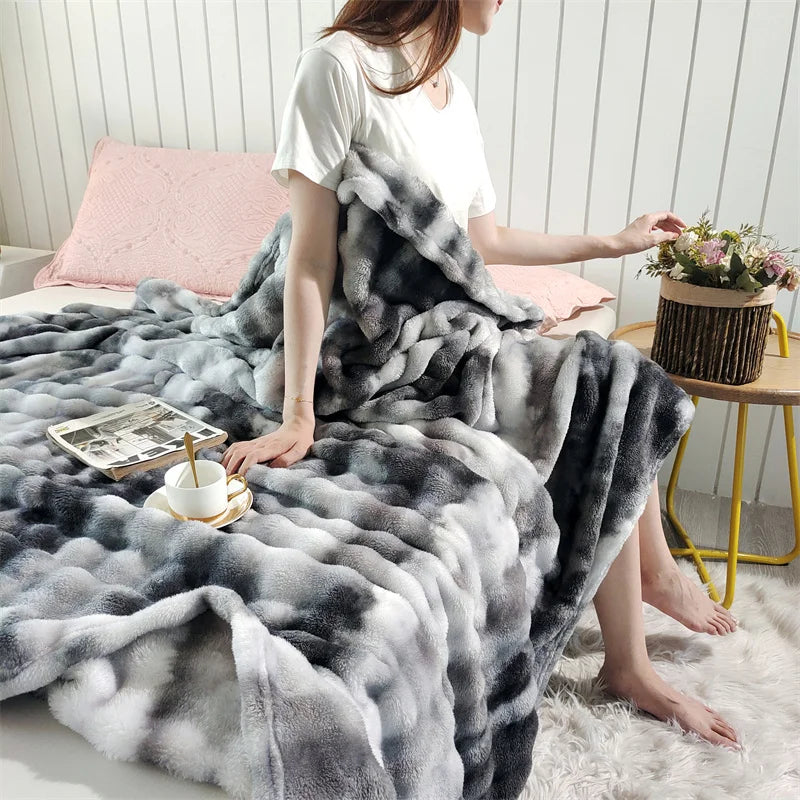 Luxury Gradient Faux Fur Throw Blanket